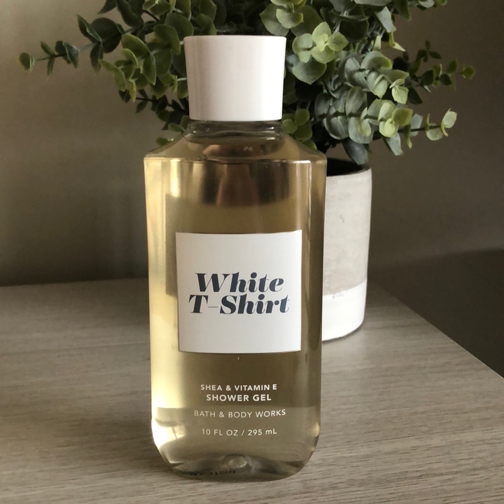 White T Shirt Shower Gel Bath and Body Works
